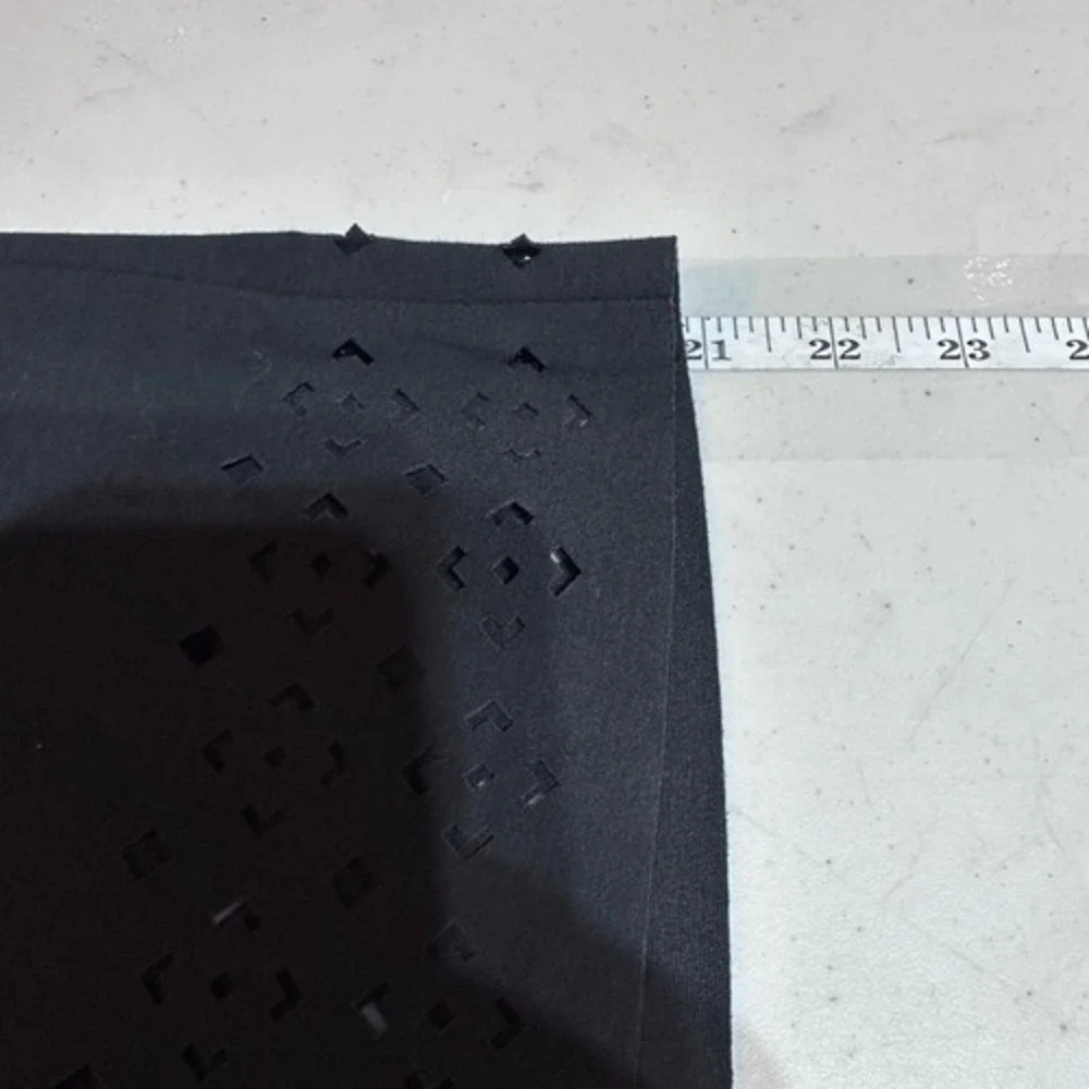 NWT Banana Republic Geometric‎ Laser Cut Ponte Pencil Skirt Black Size 2 Office
